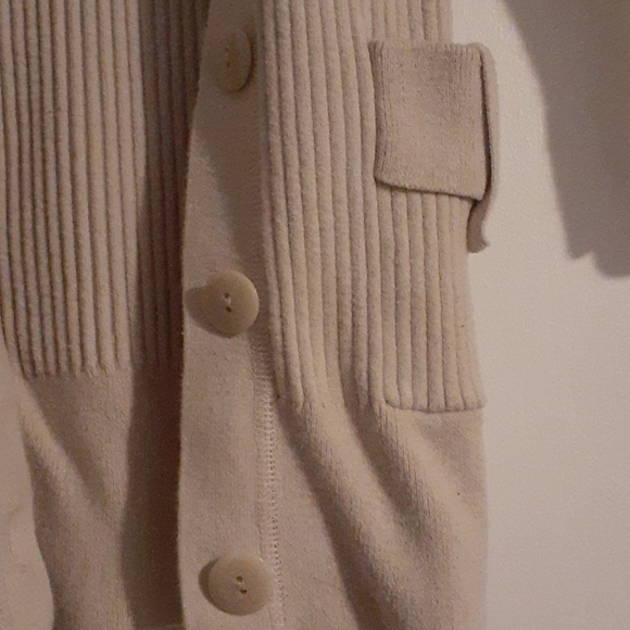 Banana Republic cream button down sweater - Picture 2 of 6